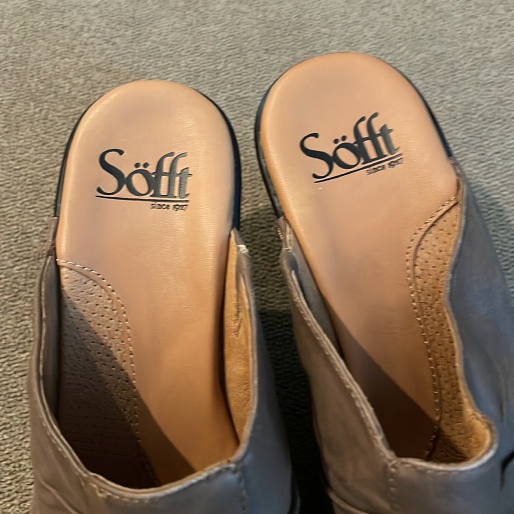 Sofft Leather Slip-on Clogs Mules Size 7 light brown shoes (TD) - Picture 4 of 9